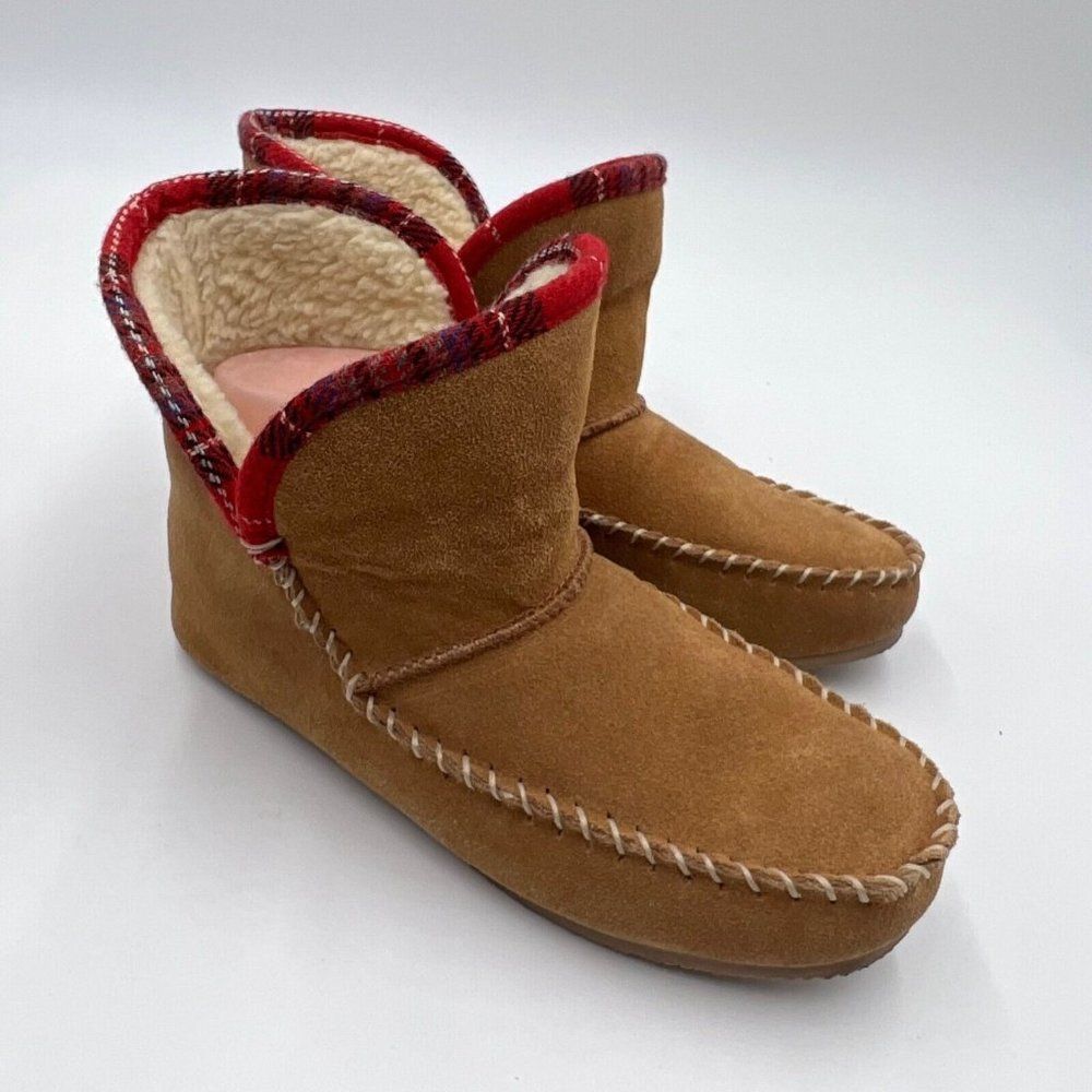 Clarks Kids Size 5 Holiday Brown Moccasin Slipper